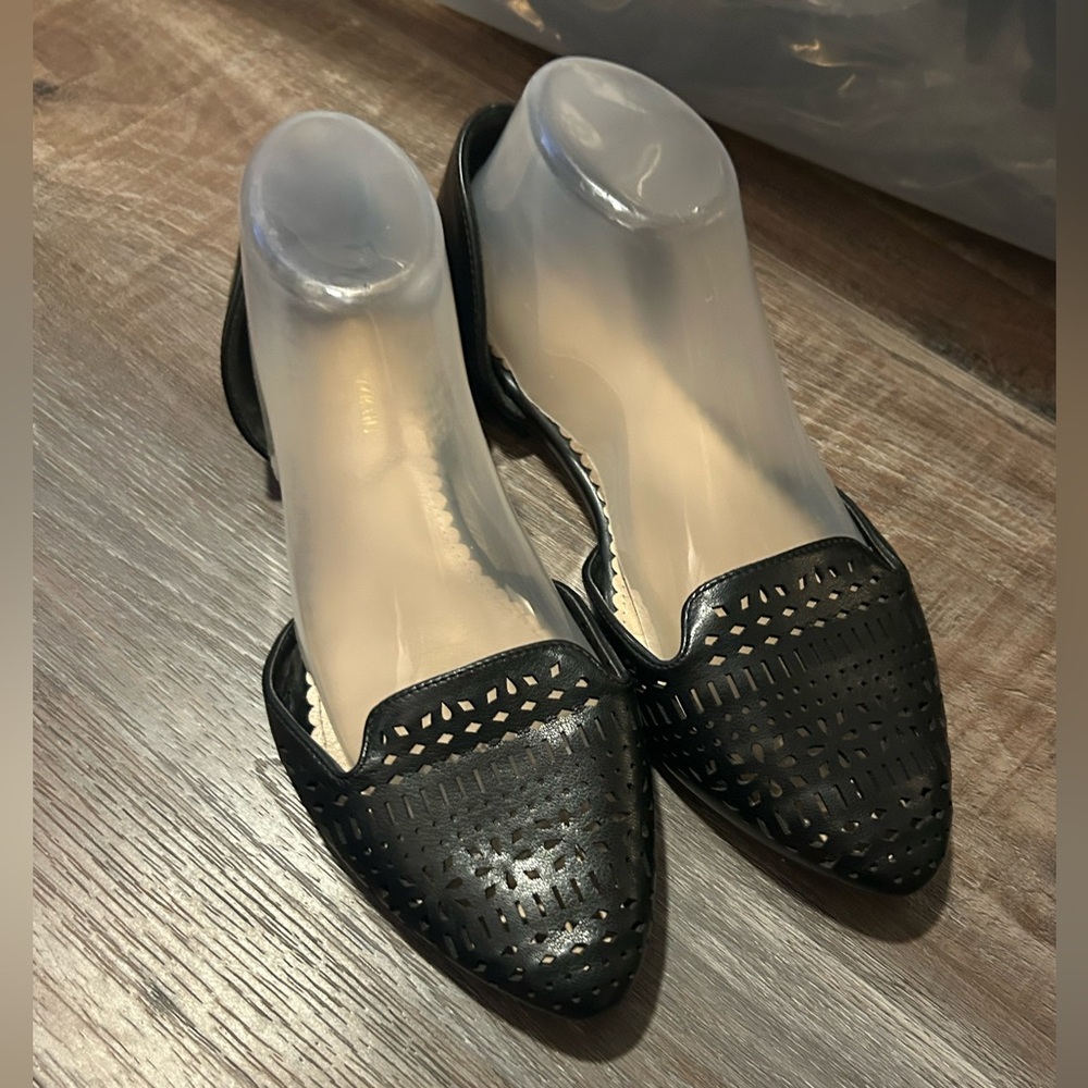Isaac Mizrahi Slip-on Pointed Toe Black Herringbone Leather Flats Size 8 S33